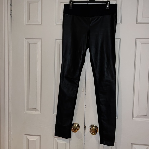 Club Monaco Tasha faux leather pull on Fit leggings Sz 8 - Picture 3 of 13